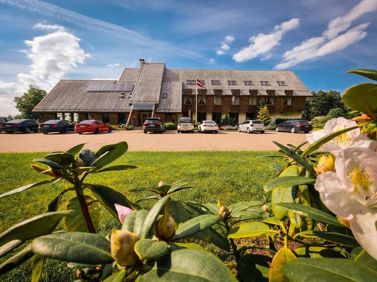 Abzali Hotel And Restaurant With Self Check-In Ādaži Dış mekan fotoğraf